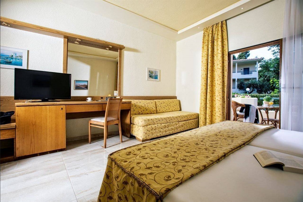 Possidi Holidays Resort & Suite Hotel Екстериор снимка